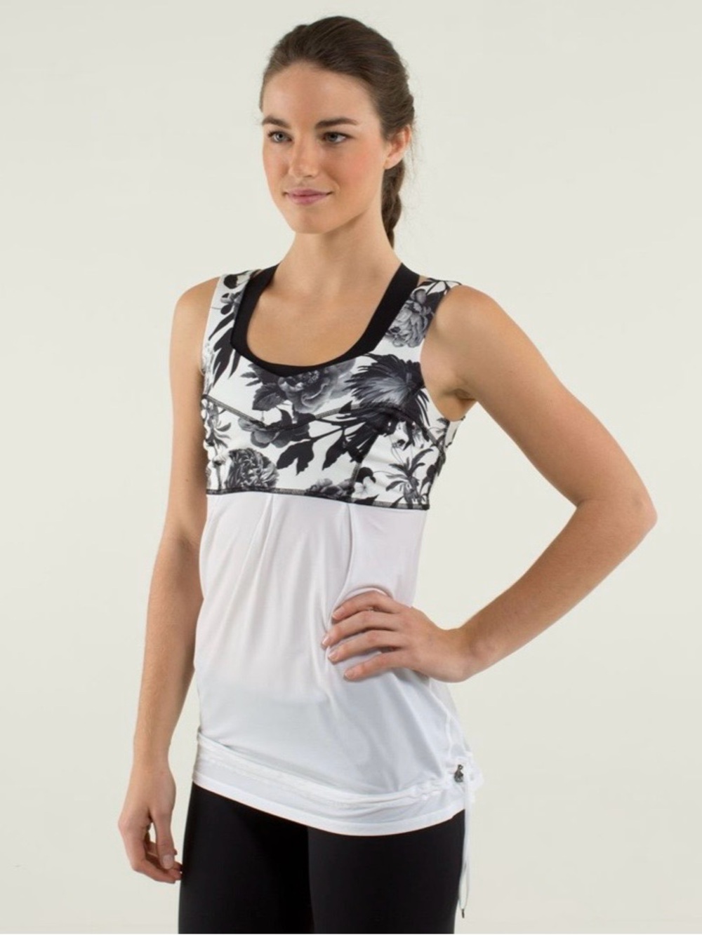 Lululemon Tame Me tank, size 8